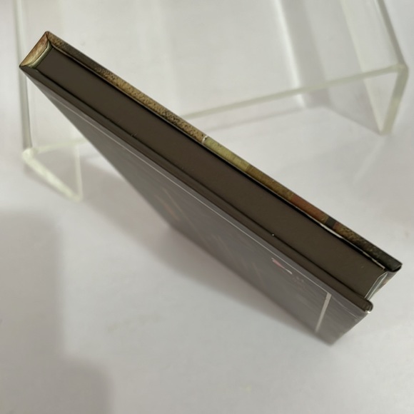 NOMAD Cosmetics Berlin Underground 15 Color Intense Eyeshadow Palette 🎨 - Picture 7 of 13